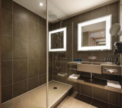 Номер стандарт улучшенный с 2 односпальными кроватями в Novotel Krasnoyarsk center