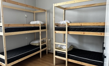 Полулюкс шестиместный в Хостел