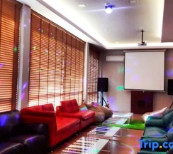 Трёхместный семейный номер Standard с видом на город в The AGATE Pattaya Boutique Resort