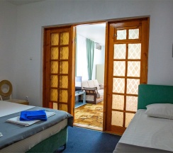 Люкс 5+1 двухкомнатный в Камелот