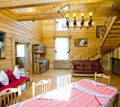 Шестиместный коттедж в Светлица