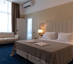 Джуниор сюит с видом на лес в Ambar House