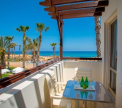 Люкс с 2 комнатами в Louis Althea Beach Hotel