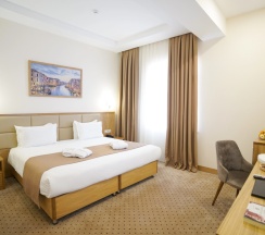 Двухместный номер Standard с видом на город двуспальная кровать в Отель Milan Hotel Tashkent