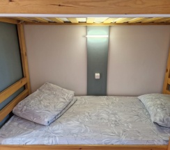 Кровать в 6 местном номере С в Hostelroof_vl