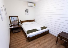 Двухместный номер Standard двуспальная кровать в Tini Kati Hostel - Silom Bird House