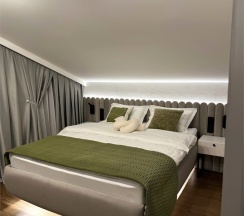 Дом «DOUBLE» с банным чаном на террасе в Luxe House