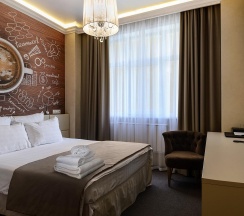 Комната улучшенная с 1 двуспальной кроватью в Hotel design style