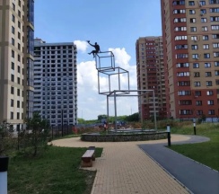 Апартаменты c 1 комнатой с балконом в Квартира на 2-м Бульварном Проезде 6