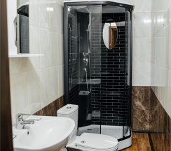 Трёхместный номер с тремя раздельными кроватями в Пик Архыза