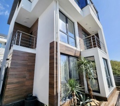 Дом в Панорама