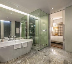 Номер Премьер в Swissotel Красные Холмы