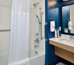 Четырёхместный номер Standard в Spark by Hilton Dallas Market Center