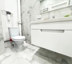 Апартаменты с балконом в Апартаменты Like Home на Земнухова 2