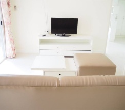Вилла с 2 комнатами в Suanson Paragon Green Villas