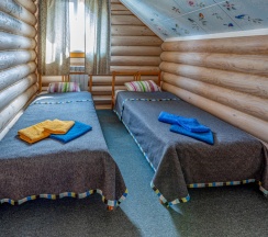 Шестиместный коттедж в Ласточкин дом