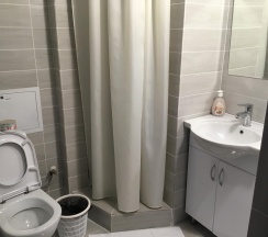 Комната стандарт с 1 двуспальной кроватью и 1 двухъярусной кроватью в Air Azov