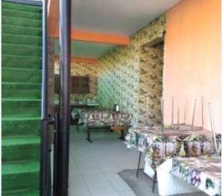 Четырёхместный Стандарт вид в сад (с балконом) в Диана