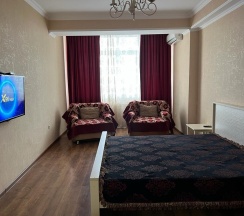 М.Горького 85Б. 2-комн.кв., 10-этаж, 124 в АнтиОтель