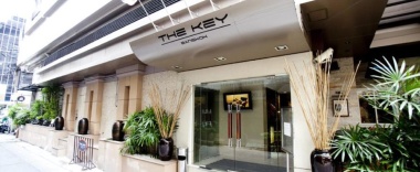 Люкс Luxury c 1 комнатой в The Key Bangkok Hotel by Compass Hospitality