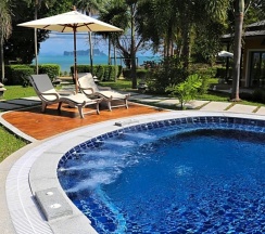 Двухместный люкс Deluxe с частичным видом двуспальная кровать в Laguna Villas Boutique Hotel