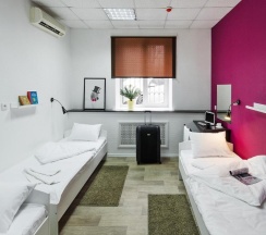 Номер эконом семейный с 3 односпальными кроватями в Maxi House