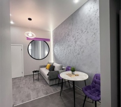 Джуниор Делюкс с балконом в Home Aparts