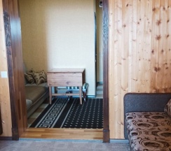 Трёхместный семейный номер Standard с балконом в Георгиевский