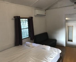 Двухместное бунгало двуспальная кровать в Duckling Resort And Bar