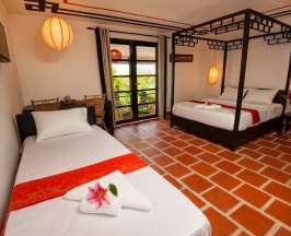 Семейный номер Standard с балконом в Villa Silk Road Hotel
