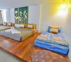 Номер Standard с балконом в Fah Talay Resort
