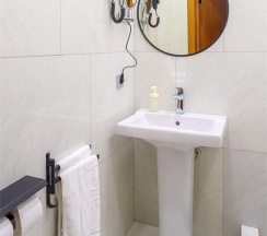 Реновированный Стандарт с балконом, с кроватью King-size или двумя односпальными кроватями в Lord