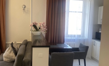 Апартаменты c 1 комнатой с красивым видом из окна в Апартаменты Проспект независимости 48