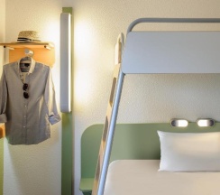 Двухместный номер Standard двуспальная кровать в B&B HOTEL Köln-Marsdorf
