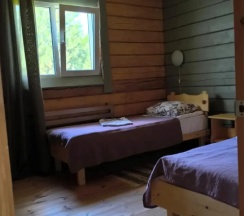 Двухместный номер Economy (общая ванная комната) (двуспальная кровать) в Горы&Сосны
