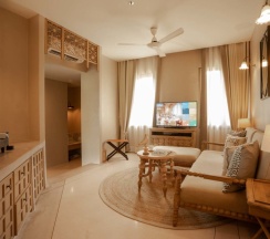 Двухместный люкс у моря ‘Pool Paradise’ двуспальная кровать в Devasom Khao Lak Beach Resort & Villas