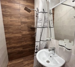 Апартаменты с балконом в Алина