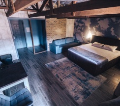 Комфорт + с балконом в City creek