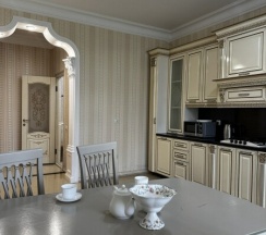 Двушка в частном дворе в Как Дома 05