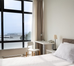 Семейные апартаменты с видом на море (4 этаж) в Real Apartments Sochi