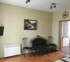 Коттедж с 3 комнатами в Альпийская усадьба Поречье