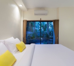 Люкс с красивым видом из окна в Lima Bella Resort