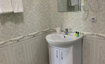 Трёхместный полулюкс в Paradise Villa