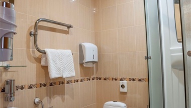 Семейный в Искра