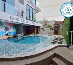 Четырёхместный люкс в Oneloft Hotel