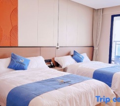 Двухместный номер Standard с балконом и с видом на море 2 отдельные кровати в Taishan Golden Beach Resort