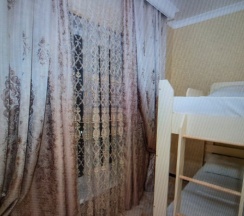 Четырёхместный семейный люкс в Корона