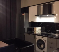 2-комнатные апартаменты стандарт с 1 двуспальной кроватью и диваном в Apart Ru Hotel