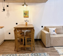 Двухместный коттедж с видом на горы двуспальная кровать в ShalleST.Terskol