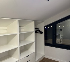 Дом «DOUBLE» с банным чаном на террасе в Luxe House
